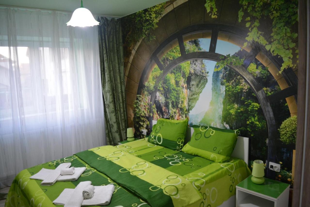 Green Rooms Hunedoara Extérieur photo