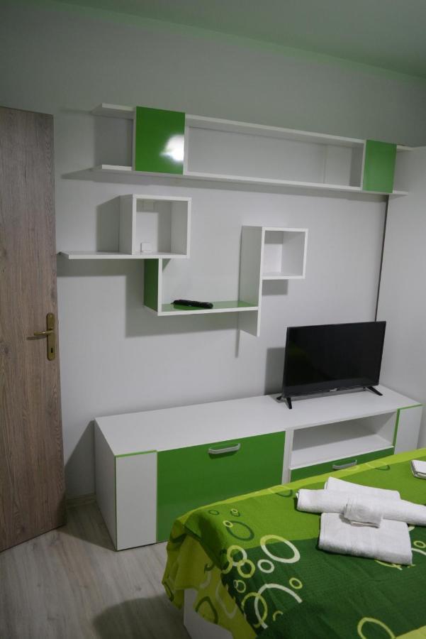 Green Rooms Hunedoara Extérieur photo