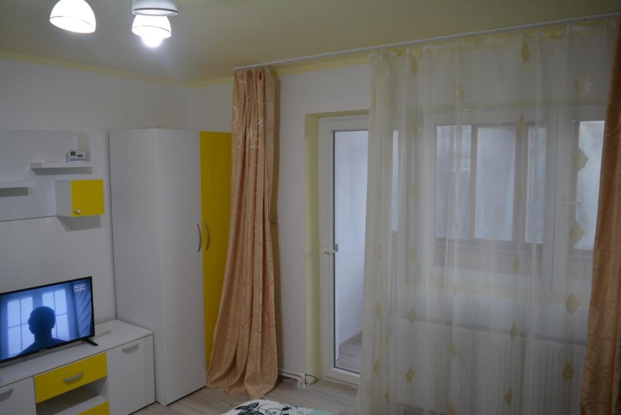 Green Rooms Hunedoara Extérieur photo